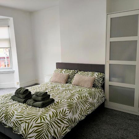 Wentworth Road Accomodation Донкастер Экстерьер фото