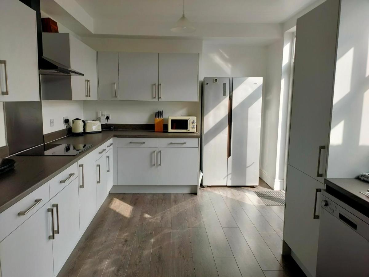 Wentworth Road Accomodation Донкастер Экстерьер фото